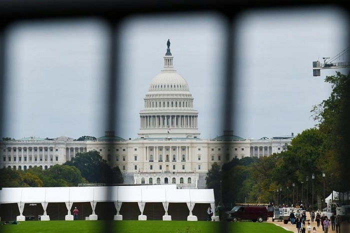 Shutdown hits US govt as deadlock between two parties remains