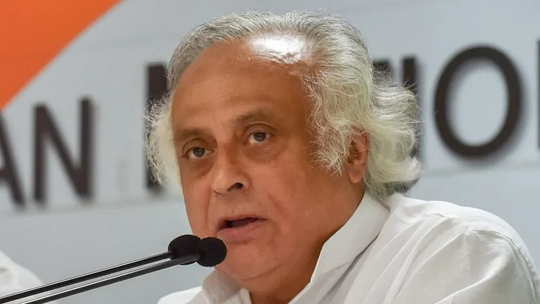 Modi govt in ‘panic mode’ over economy, says congress