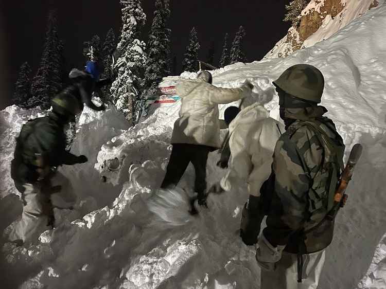 J&K: Army rescues 30 civilians stuck in avalanches near Tangdhar pass